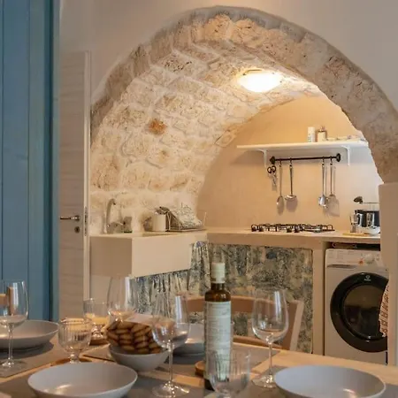 Casa Leopardi * Ostuni